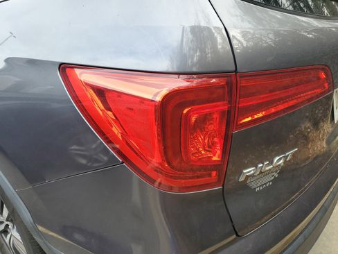 Used 2018 Honda Pilot EX-L image 4