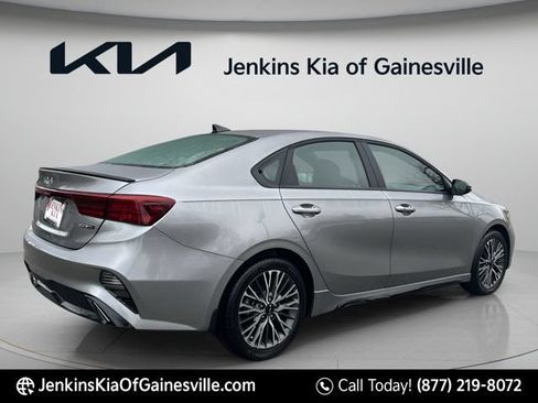 Used 2023 Kia Forte GT-Line FWD image 3