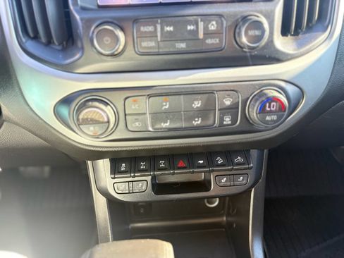 Used 2018 Chevrolet Colorado ZR2 AWD/4WD image 23