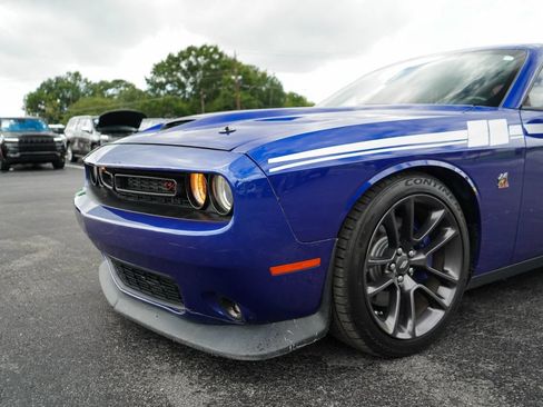 Used 2022 Dodge Challenger R/T Scat Pack RWD image 17