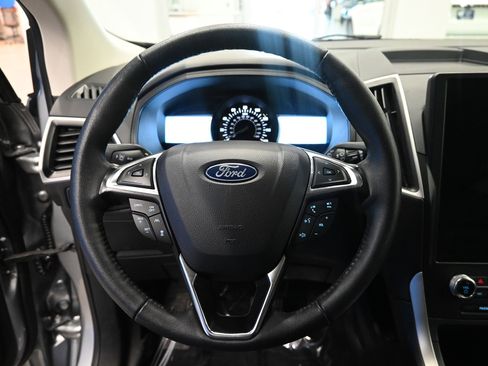Certified 2024 Ford Edge SEL image 18