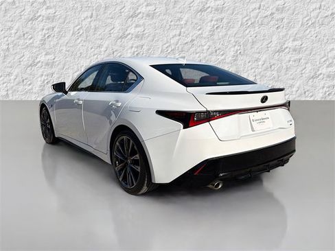 Used 2022 Lexus IS 350 F Sport image 5