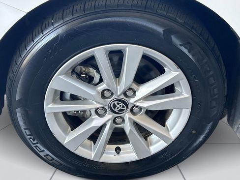 Used 2025 Toyota Camry LE FWD image 9