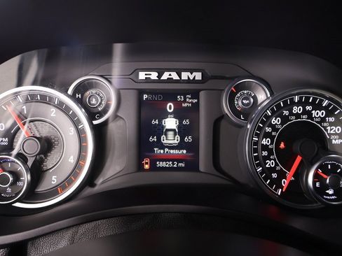 Used 2024 RAM 2500 Big Horn w/ Off Road Package image 4