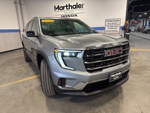 Used 2025 GMC Acadia Elevation image 3