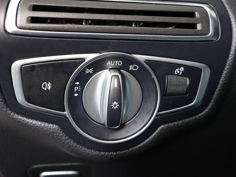 Used 2018 Mercedes-Benz C 300 4MATIC Sedan image 30