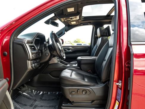 Used 2022 Chevrolet Tahoe RST w/ Sport Performance Package AWD/4WD image 3