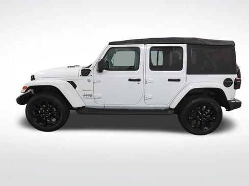 Used 2023 Jeep Wrangler Unlimited Sahara image 2