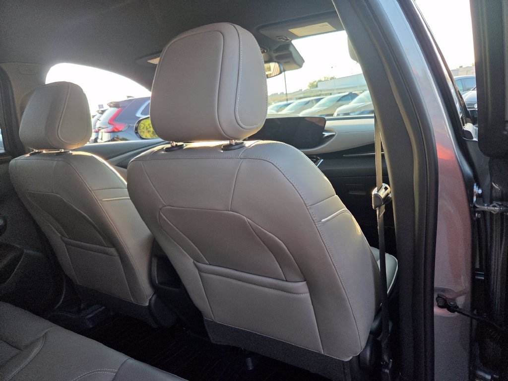 Used 2026 Buick Envista Avenir FWD image 30