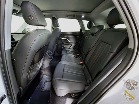 Certified 2025 Audi Q5 Premium Plus w/ Premium Plus AWD/4WD image 25