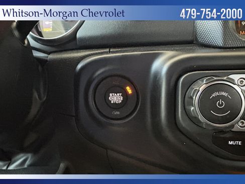 Used 2022 Jeep Wrangler Unlimited Sahara AWD/4WD image 18