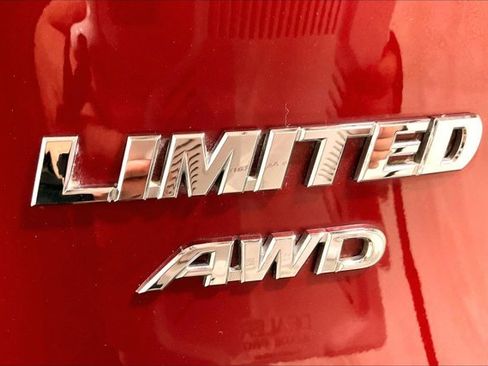 Used 2019 Toyota RAV4 Limited w/ Advanced Technology Package AWD/4WD image 8