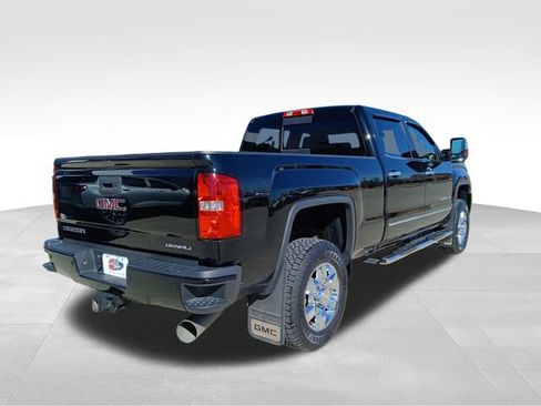 Used 2017 GMC Sierra 3500 Denali w/ Duramax Plus Package image 8
