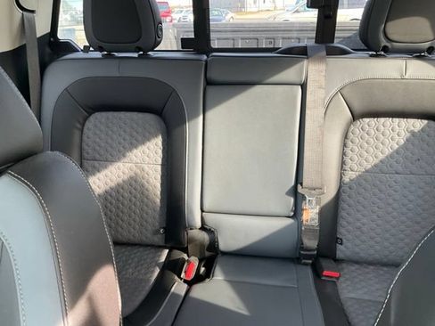 Used 2022 Chevrolet Colorado Z71 AWD/4WD image 19