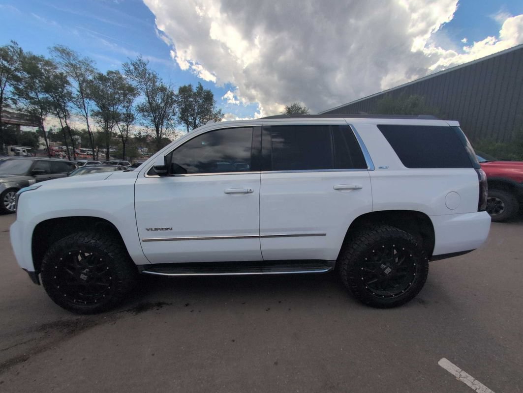 Used 2017 GMC Yukon SLT w/ Open Road Package AWD/4WD image 4