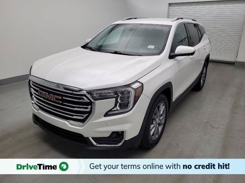 Used 2023 GMC Terrain SLT w/ Tech Package FWD image 1