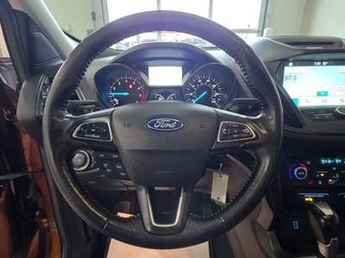 Used 2017 Ford Escape SE w/ Equipment Group 201A image 17