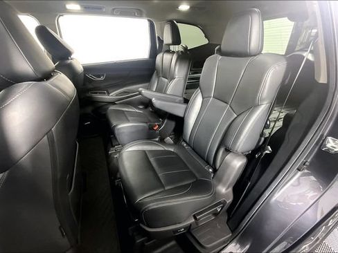 Used 2024 Subaru Ascent Touring AWD/4WD image 26