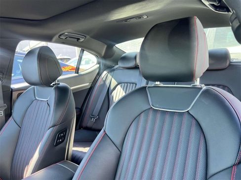 Used 2025 Genesis G70 2.5T w/ Sport Prestige Package image 16