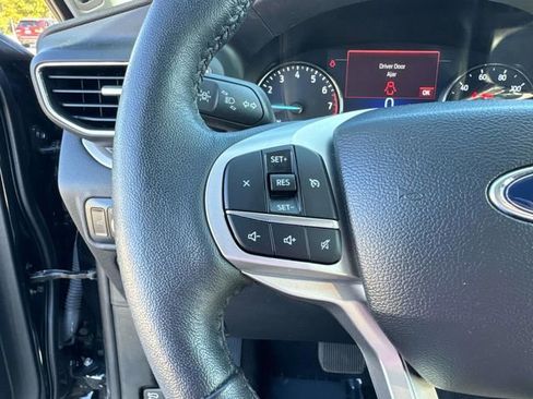 Used 2024 Ford Explorer XLT w/ Equipment Group 202A image 27