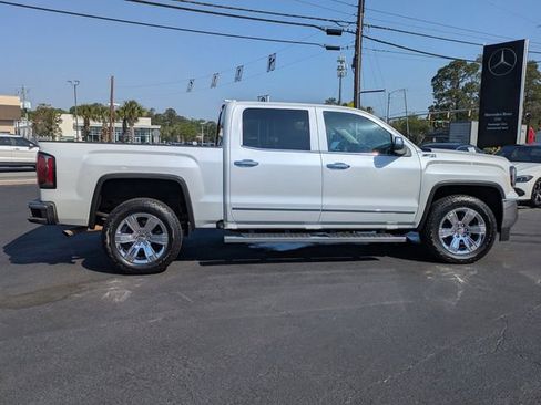 Used 2018 GMC Sierra 1500 SLT AWD/4WD image 4