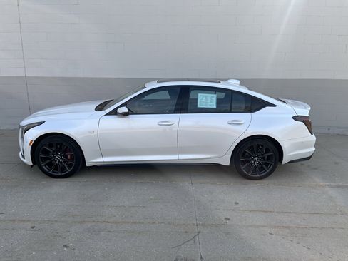 Used 2025 Cadillac CT5 Sport w/ Technology Package image 3