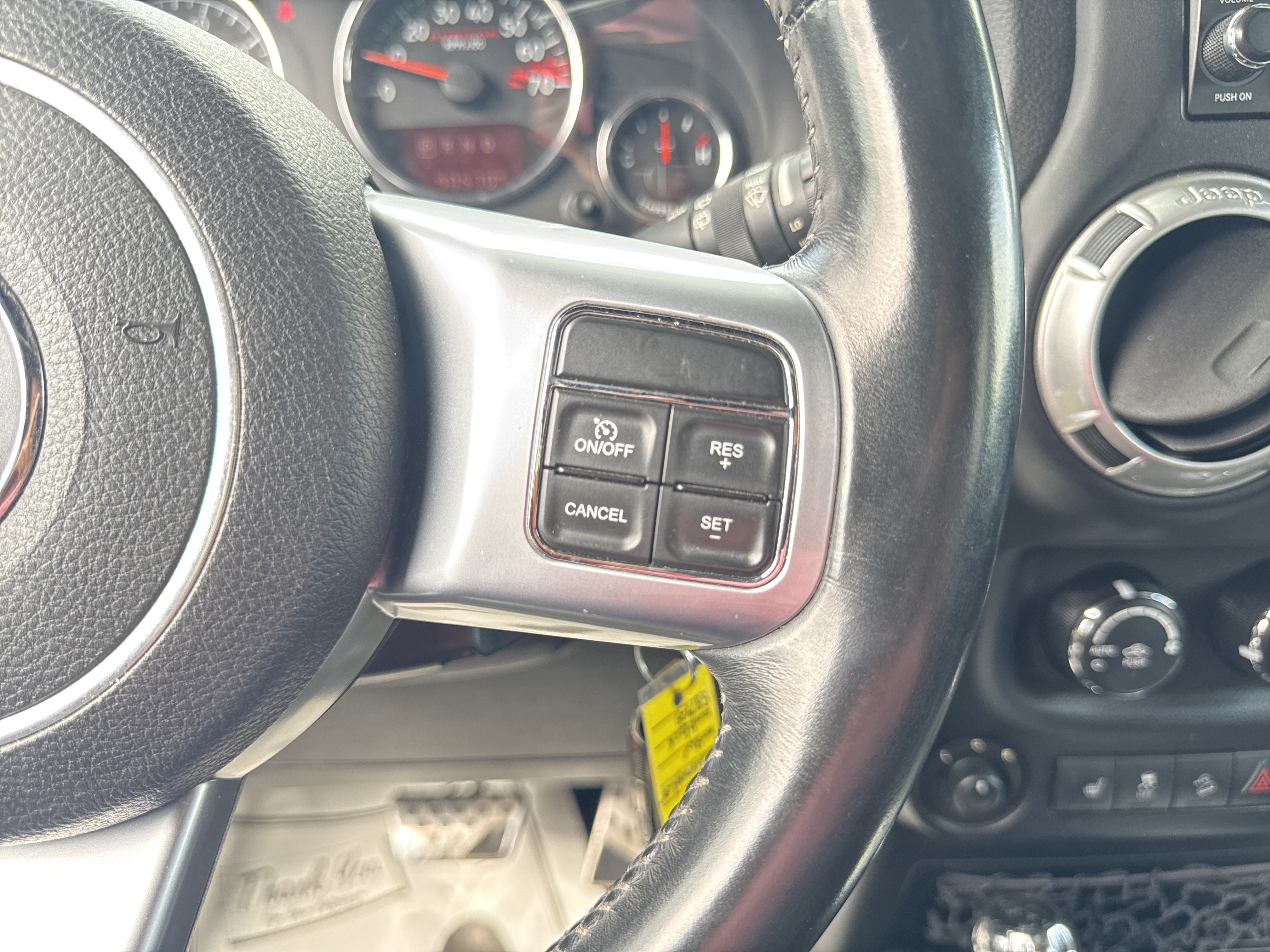 Used 2015 Jeep Wrangler Unlimited Rubicon AWD/4WD image 19