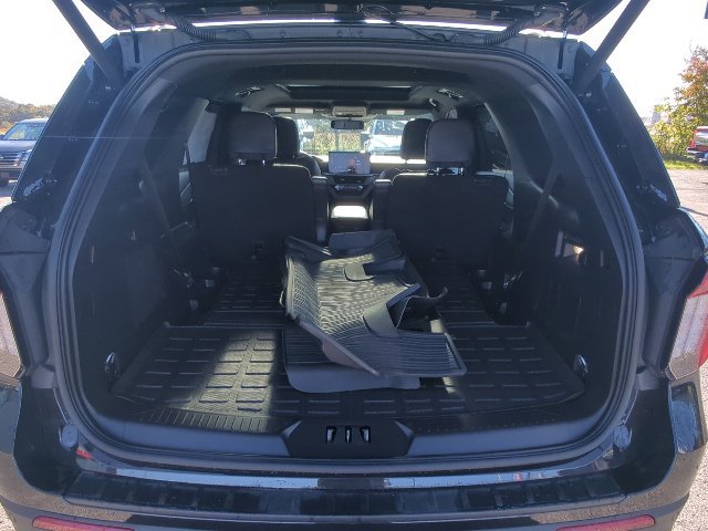 Used 2025 Ford Explorer ST w/ Sun And Sound Package AWD/4WD image 40