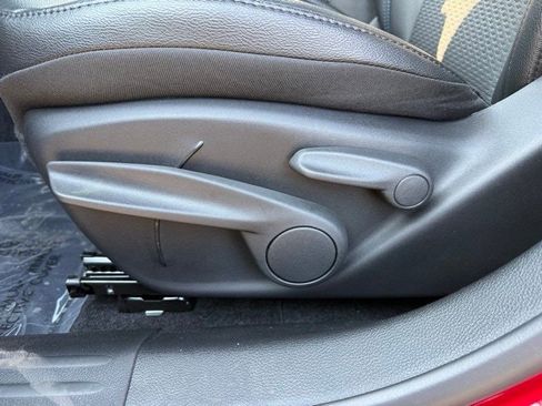 New 2026 Jeep Compass Latitude image 12