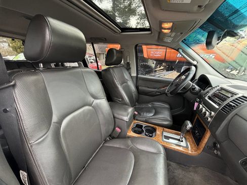 Used 2006 Nissan Pathfinder LE image 19