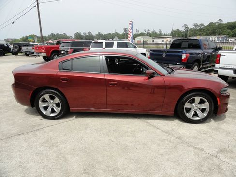 Used 2018 Dodge Charger SXT Plus image 5
