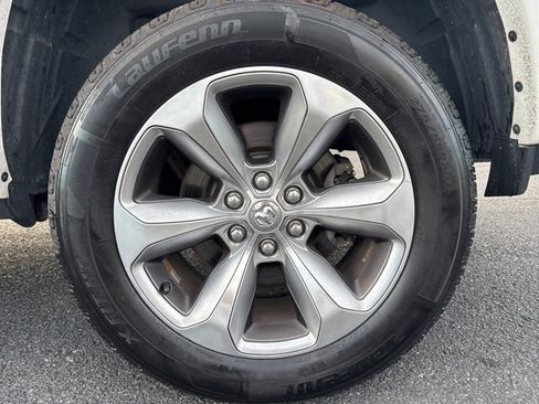 Used 2019 RAM 1500 Limited image 4