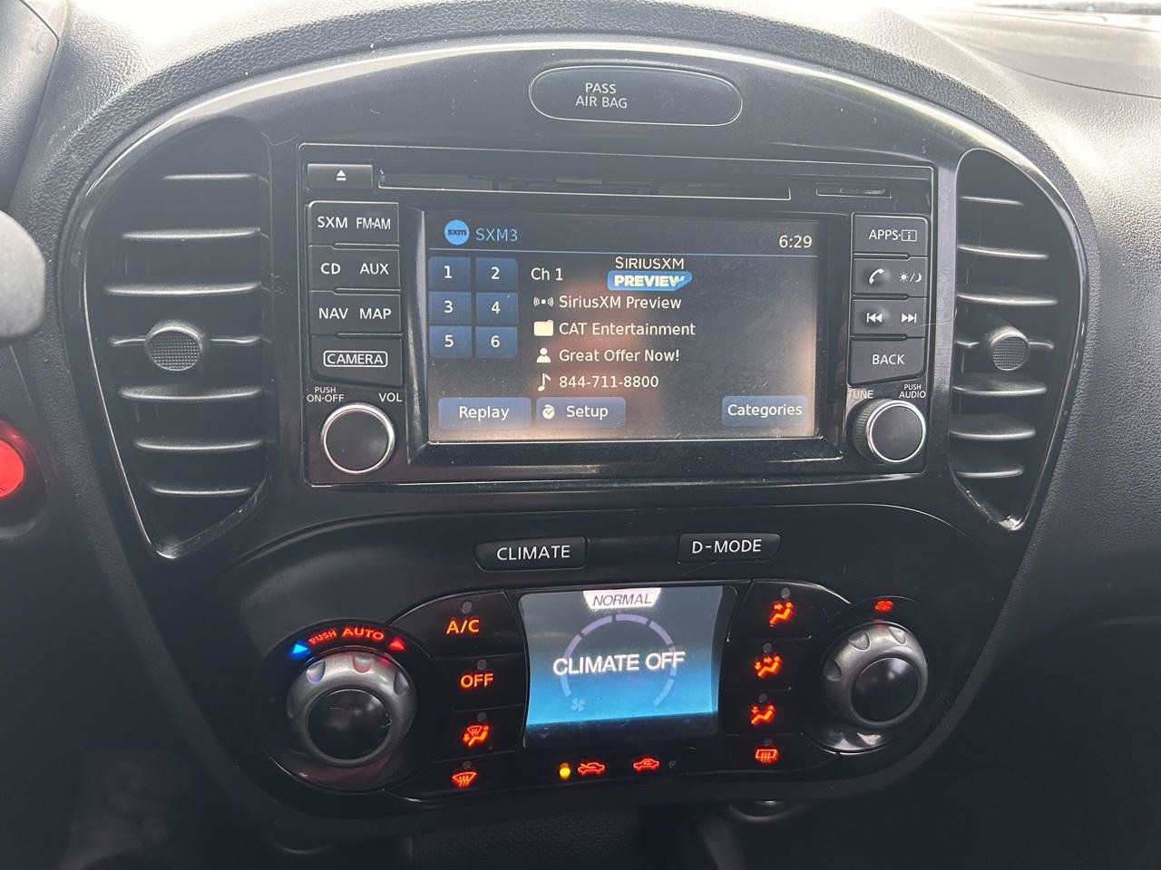 Used 2015 Nissan Juke NISMO FWD image 23