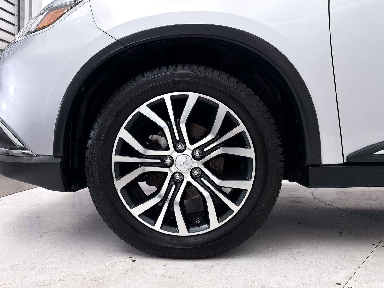 Used 2016 Mitsubishi Outlander SE FWD image 4