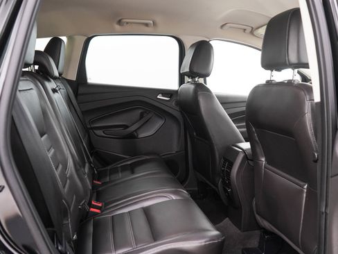 Used 2017 Ford Escape SE w/ Equipment Group 201A AWD/4WD image 14
