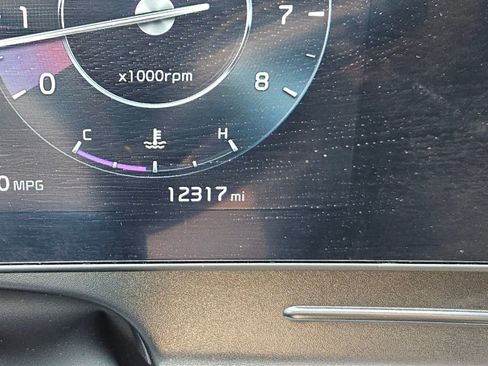 Certified 2025 Kia Sportage SX FWD image 31