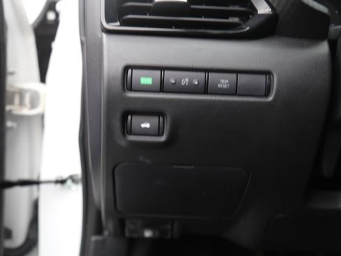 Used 2024 Nissan Sentra SV image 10