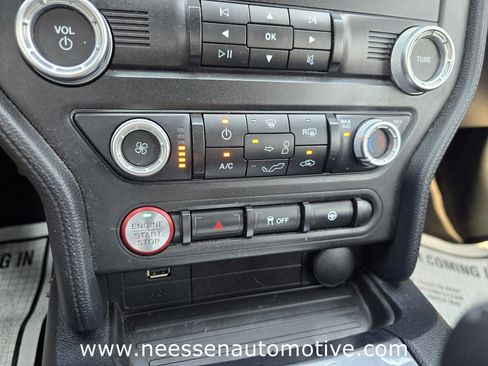 Used 2023 Ford Mustang Coupe image 28