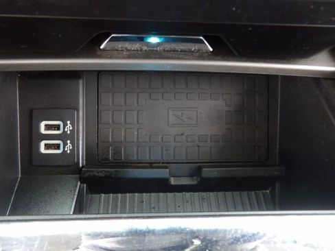 Used 2018 Ford Expedition XLT w/ Equipment Group 202A image 17