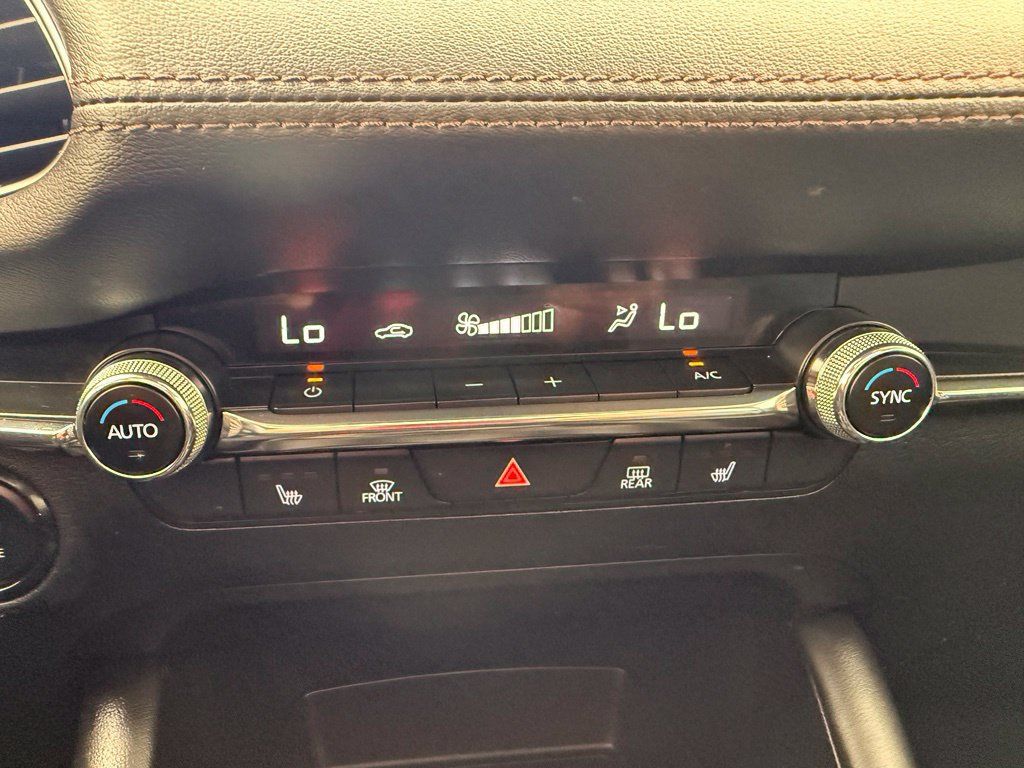 Used 2023 MAZDA MAZDA3 s FWD image 36