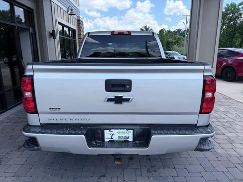Used 2018 Chevrolet Silverado 1500 Custom w/ Custom Value Package AWD/4WD image 19