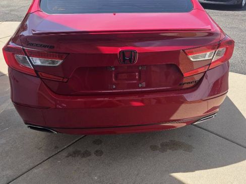 Used 2018 Honda Accord Sport image 4