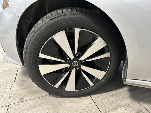 Used 2022 Nissan Altima 2.5 SV image 29
