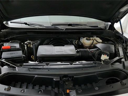 Used 2023 GMC Yukon SLT w/ SLT Luxury Package image 25