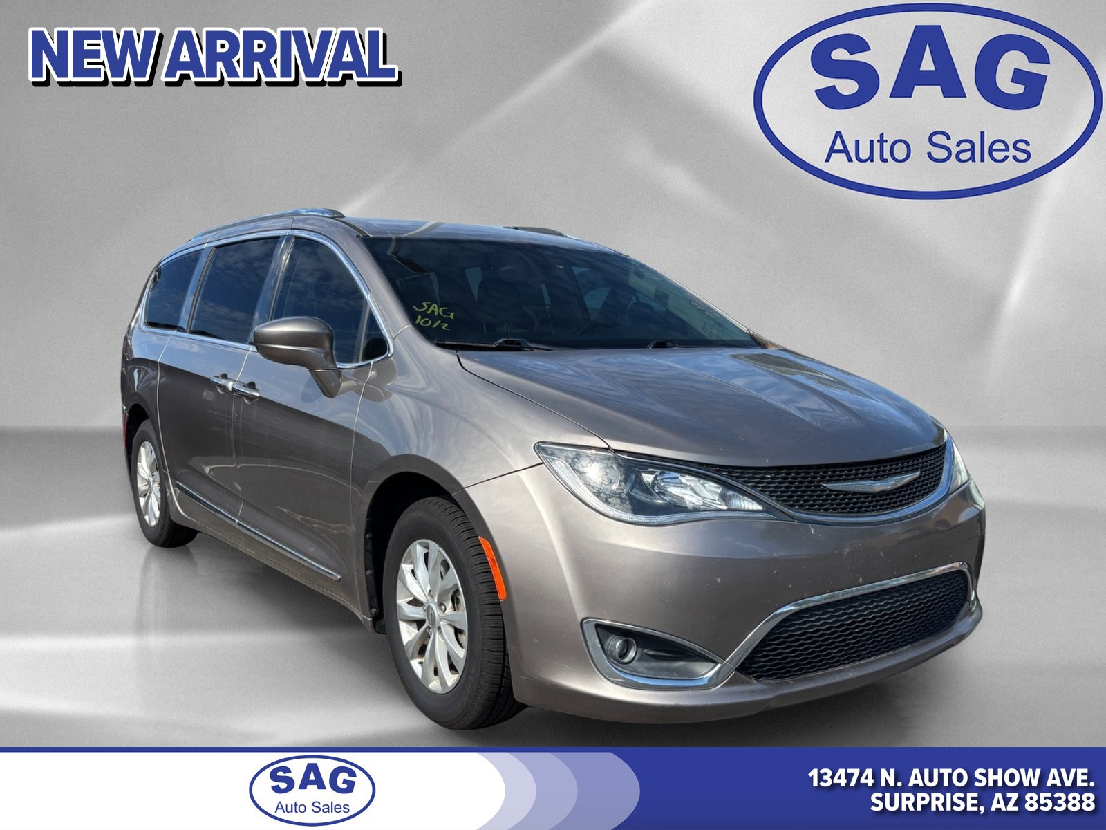 Used 2018 Chrysler Pacifica Touring-L w/ Premium Audio Group FWD image 1