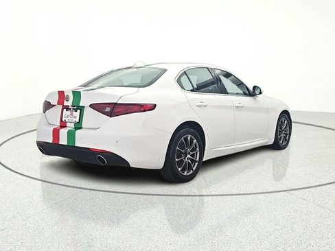 Used 2019 Alfa Romeo Giulia AWD image 7