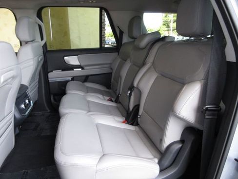 Certified 2025 Ford Expedition Max Active image 22