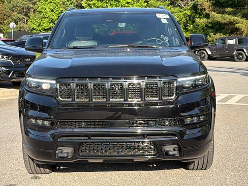 Used 2025 Jeep Grand Wagoneer Series III w/ Quick Order Packagew 28T AWD/4WD image 3