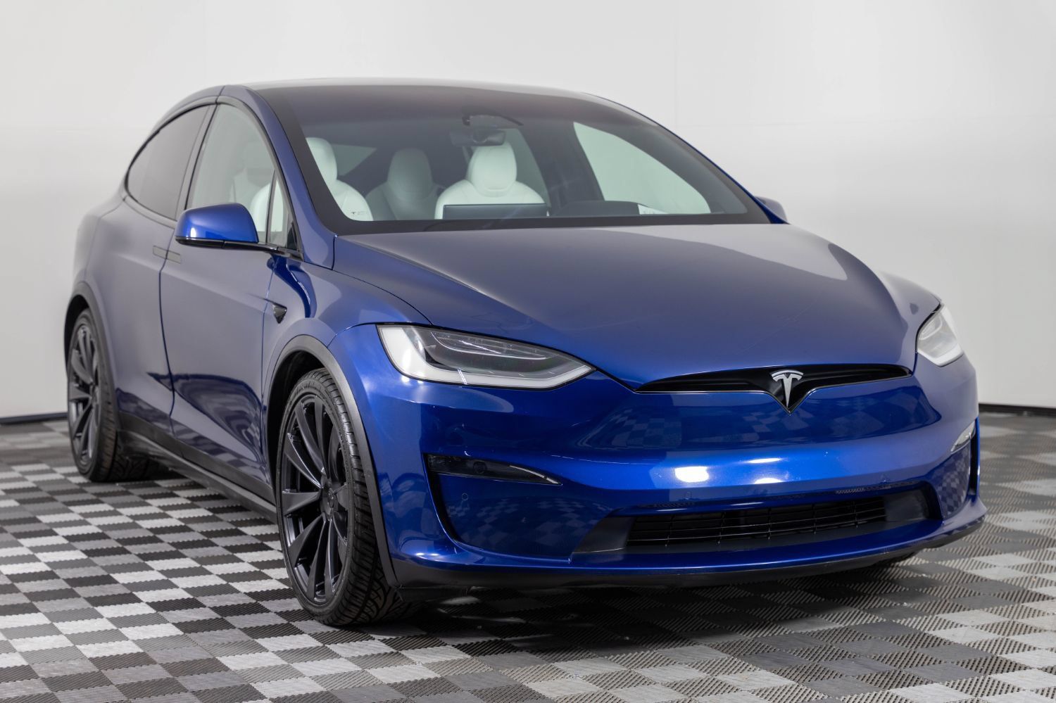 Used 2023 Tesla Model X Plaid AWD/4WD image 11