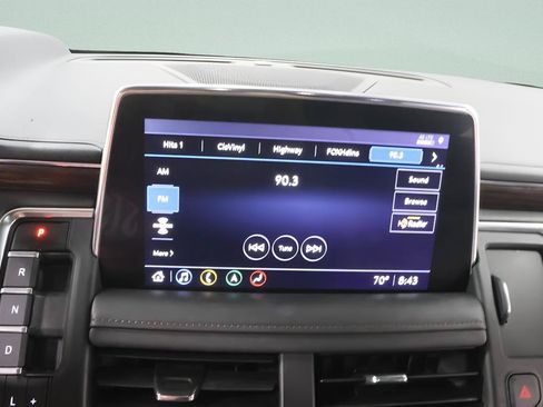 Used 2021 Chevrolet Tahoe High Country AWD/4WD image 11
